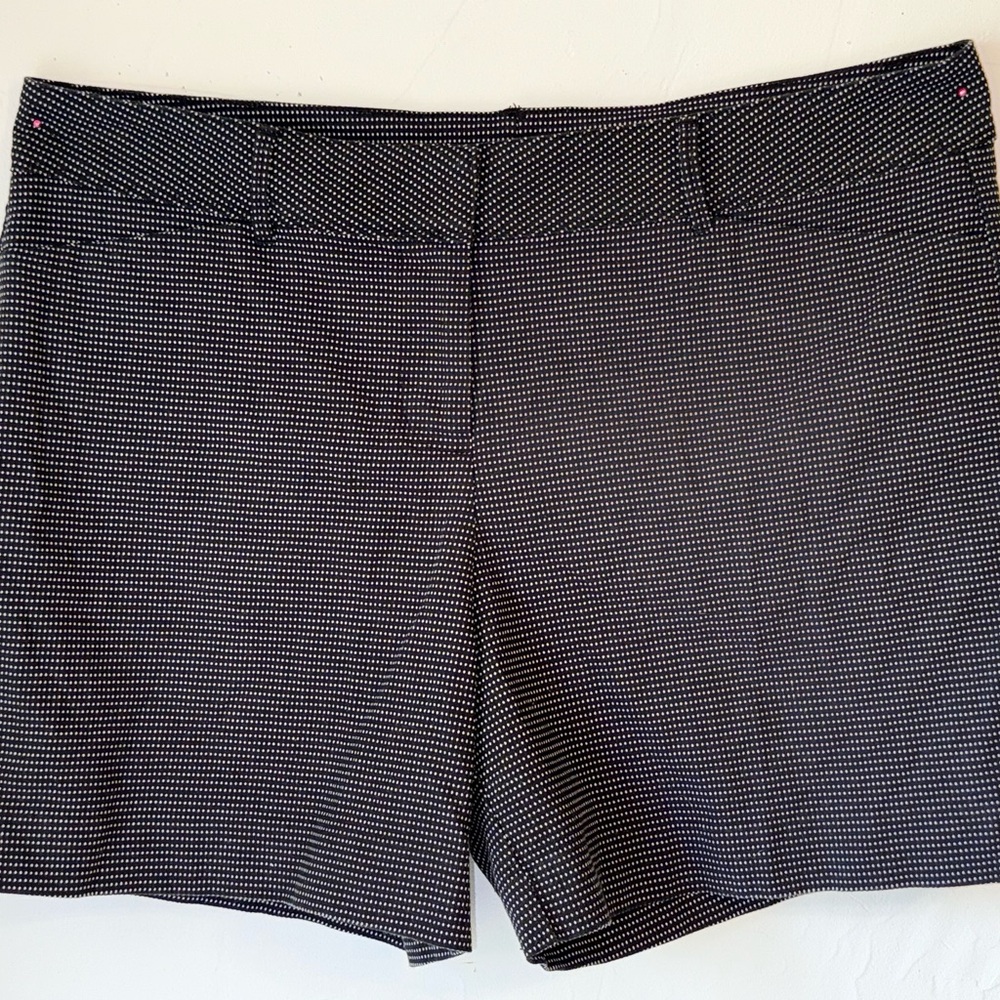 THE LIMITED CLASSIC TAILORED WOMENS SHORTS BLACK WHITE SZ 16